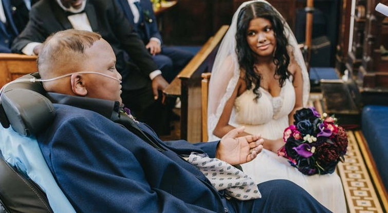 <h4><strong>Make a real difference in someone’s final chapter</strong></h4>